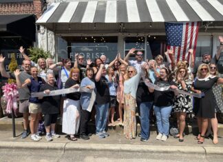 Cullman Florist celebrates 60 years of flowers, family and community