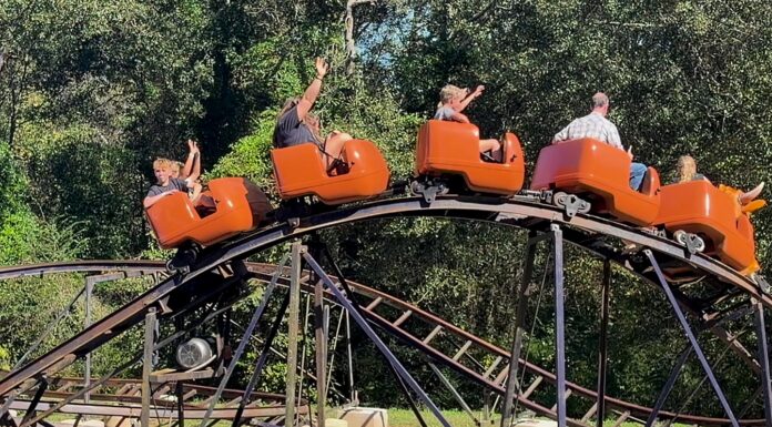 Columbus Day fun: Families pack 4D Farm for fall festival