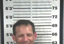 Cullman man wanted on felony warrants arrested after foot pursuit