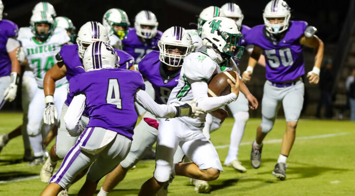 PREP FOOTBALL: Holly Pond comes up short in region matchup with Susan Moore, 17-16