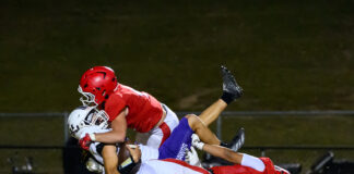 PREP FOOTBALL: Vinemont rallies past Susan Moore 12-7, clinches 7th straight playoff berth