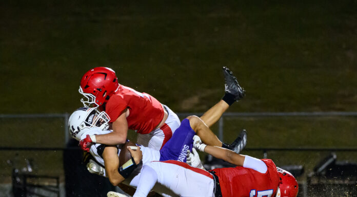 PREP FOOTBALL: Vinemont rallies past Susan Moore 12-7, clinches 7th straight playoff berth